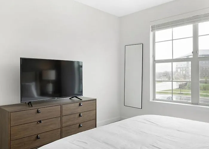 Landing - Modern With Amazing Amenities