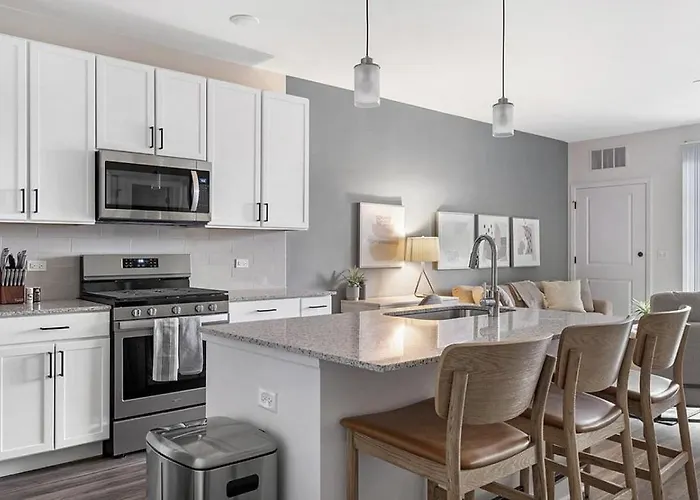 Landing - Modern With Amazing Amenities *